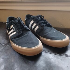 Adidas Seely Xt Black And White Mens Sneakers